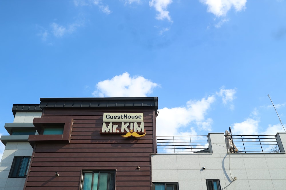 Mr. Kim Guesthouse 1/27