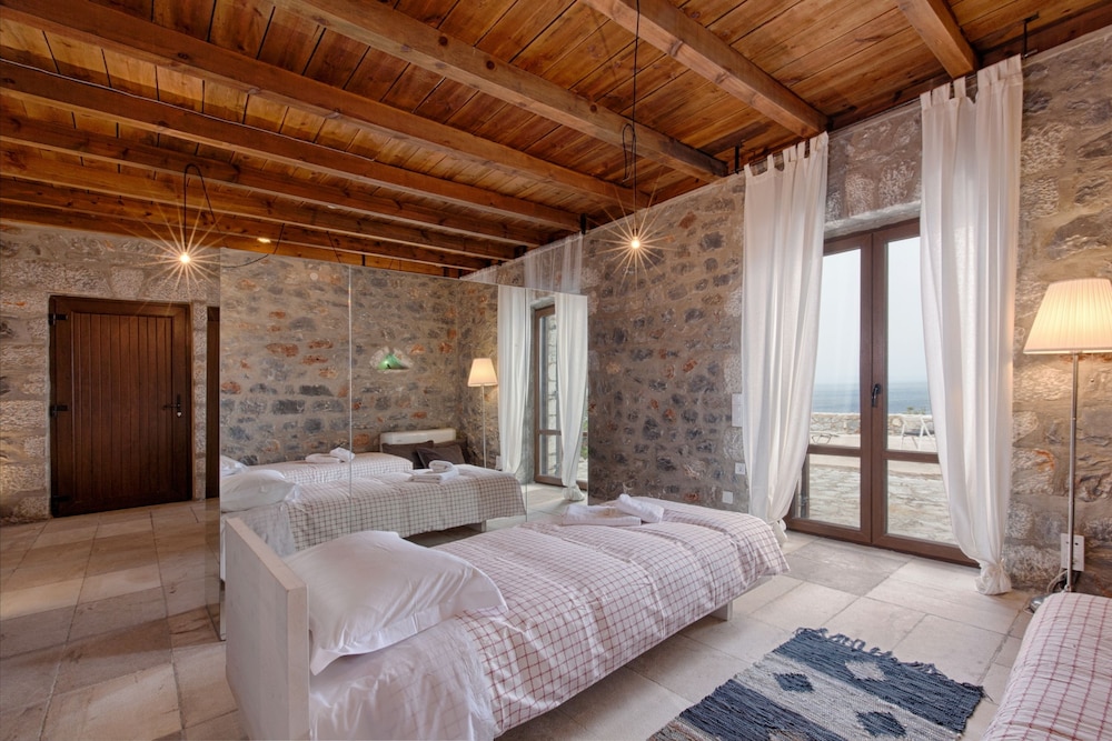 Aegila Boutique Hotel 7/50