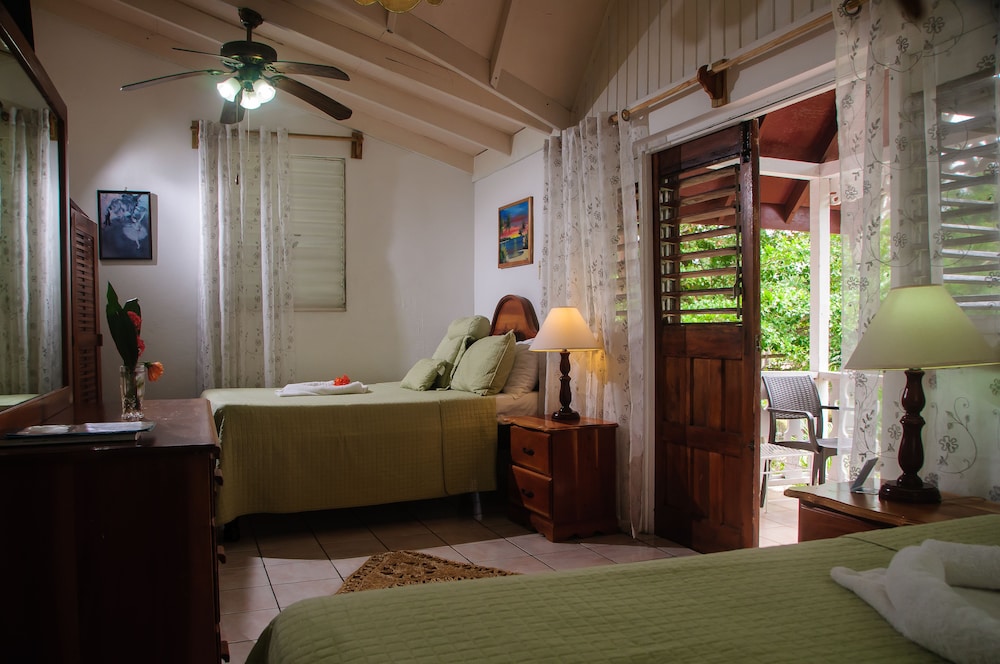 Firefly Beach Cottages and Suites 12/78