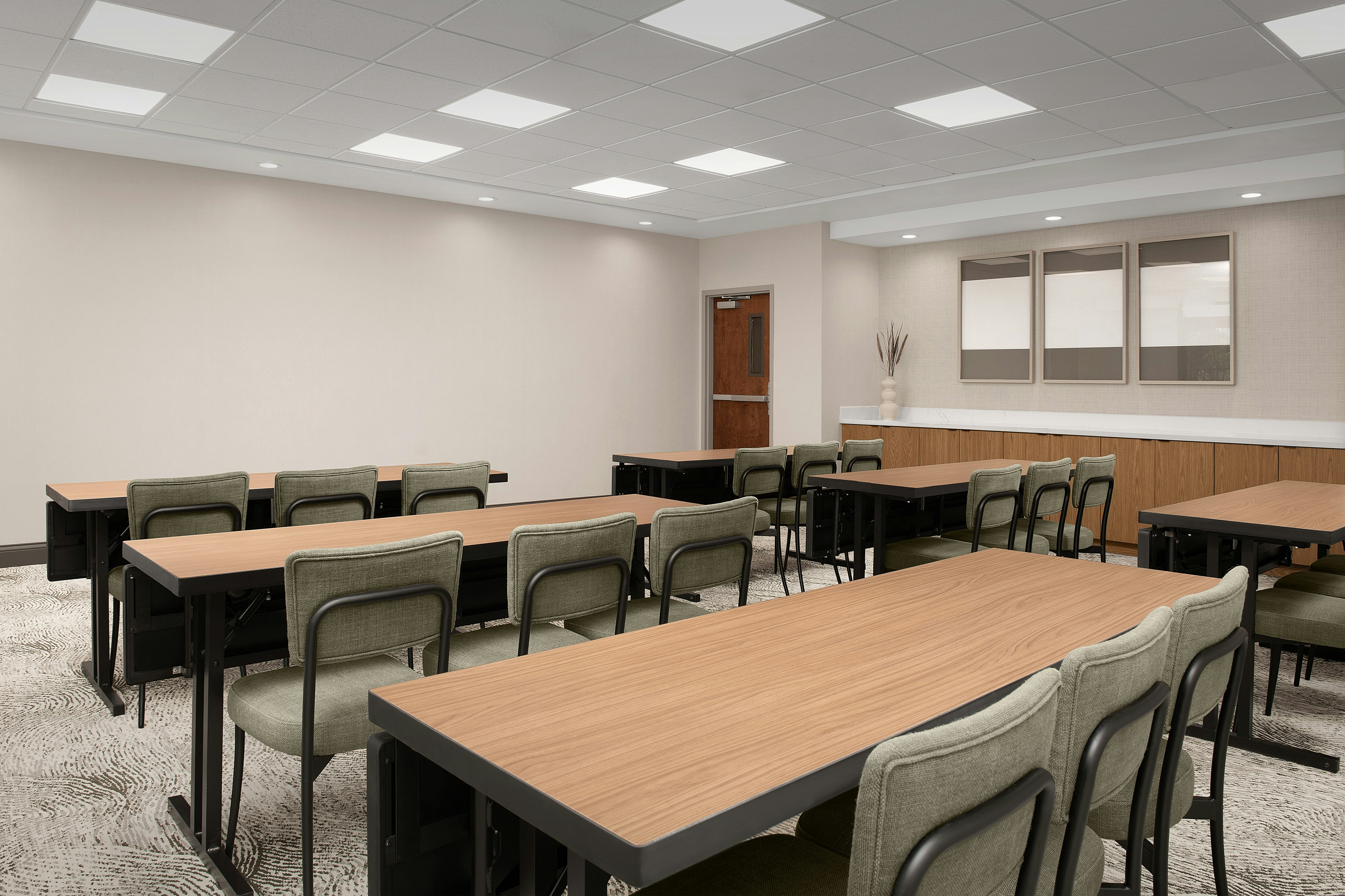 Hampton Inn And Suites Paso Robles 36/59