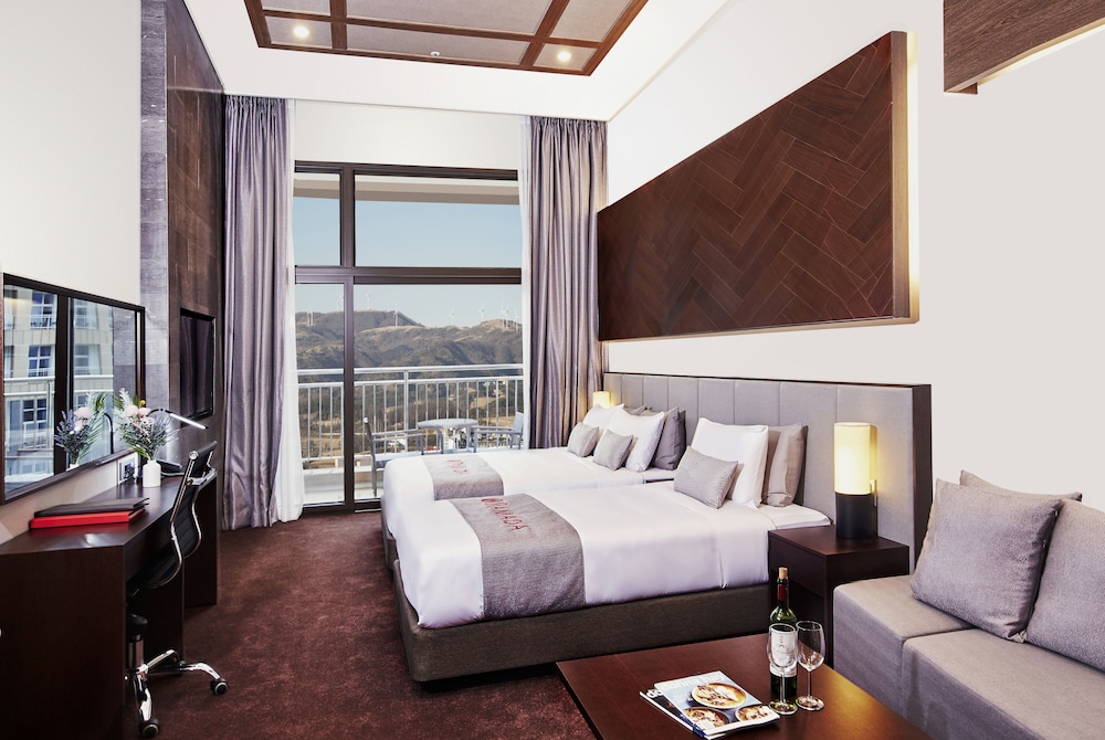 Ramada Hotel & Suites by Wyndham Gangwon Pyeongchang 12/66