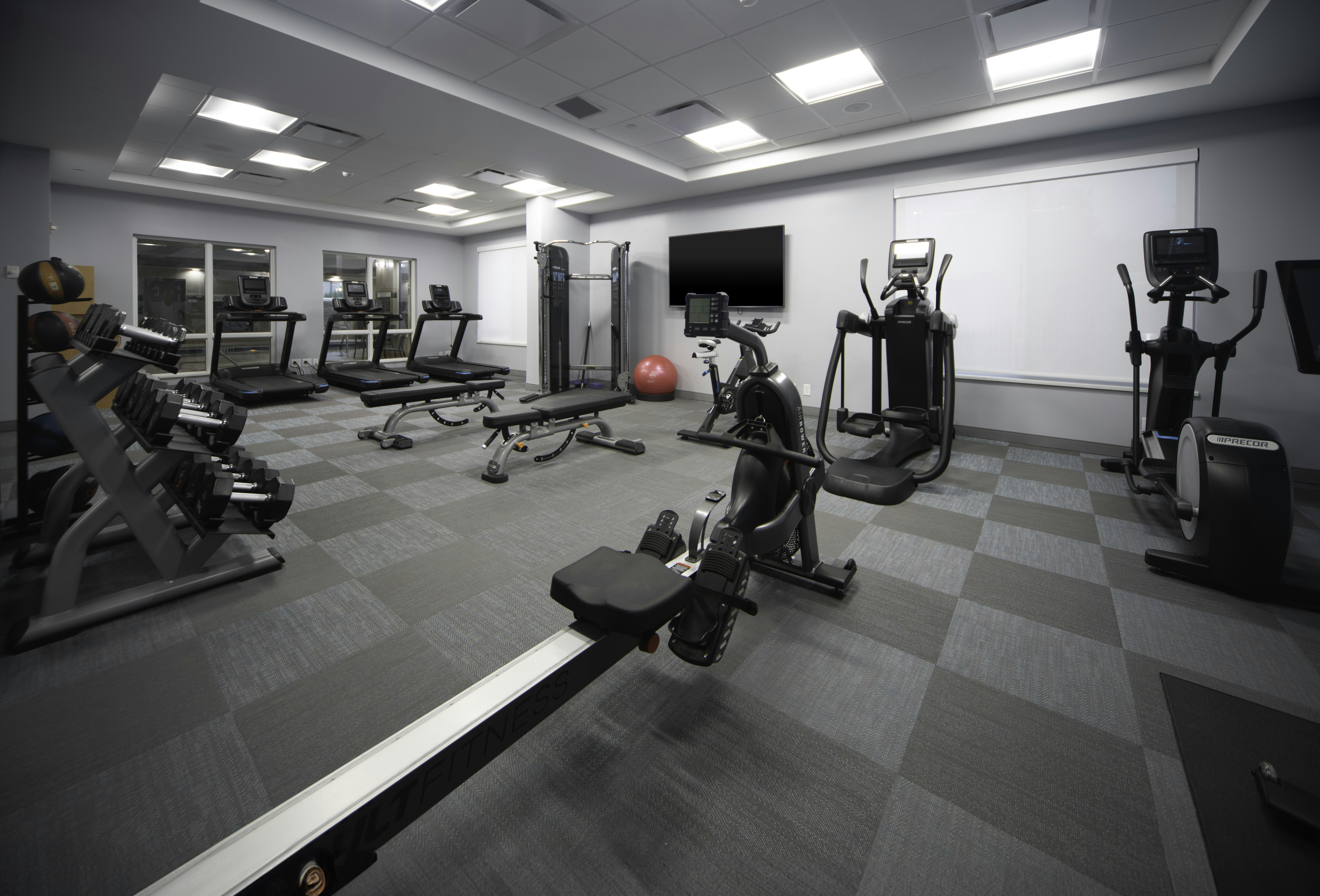 Hilton Garden Inn Fayetteville Fort Bragg 32/60