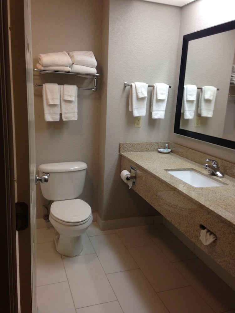 Best Western Lake Cumberland Inn 19/42