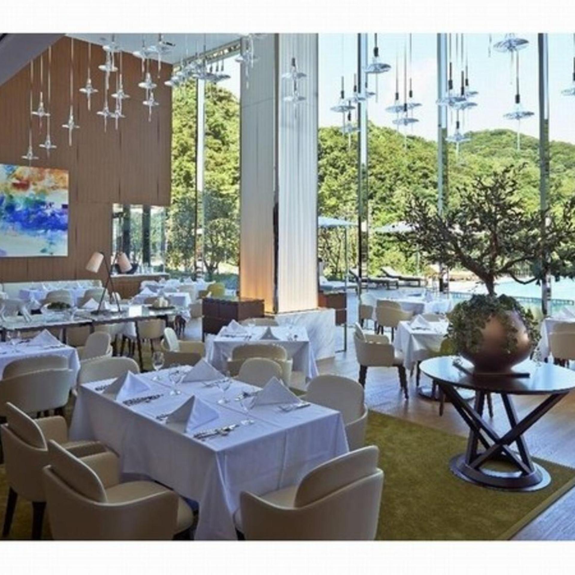 Olive Bay Hotel 46/53