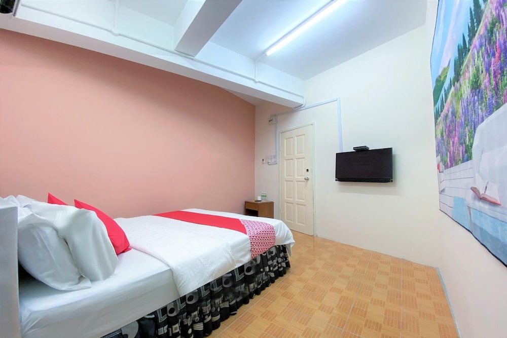 OYO 89540 B Hotel Penang 35/56