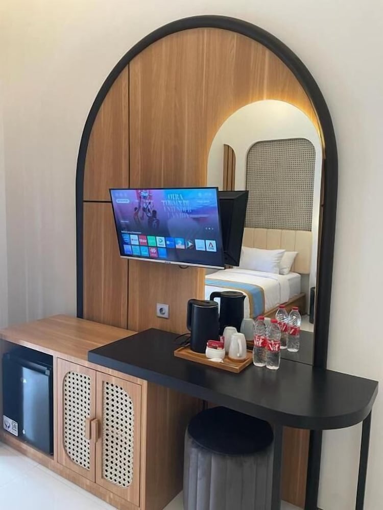 Hotel Besar Purwokerto 8/50