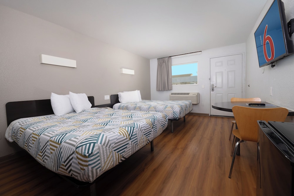 Motel6 Ontario, CA - Airport 36/61
