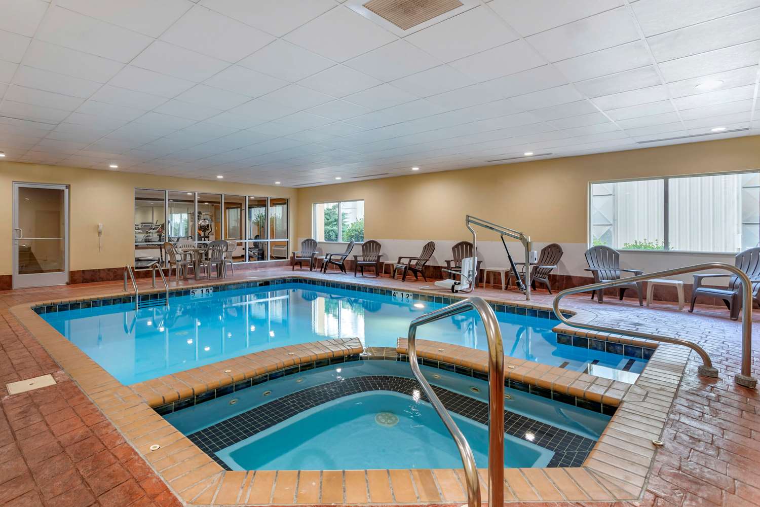 Comfort Suites Florence Shoals Area 18/46