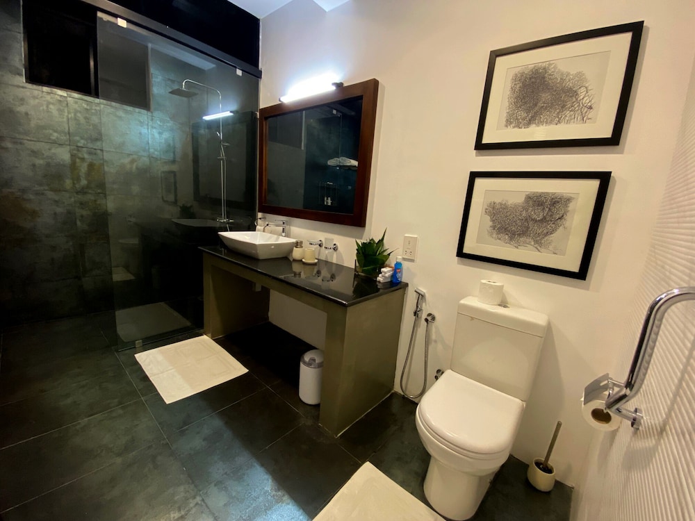 Mirissa Beach Villa 44/46