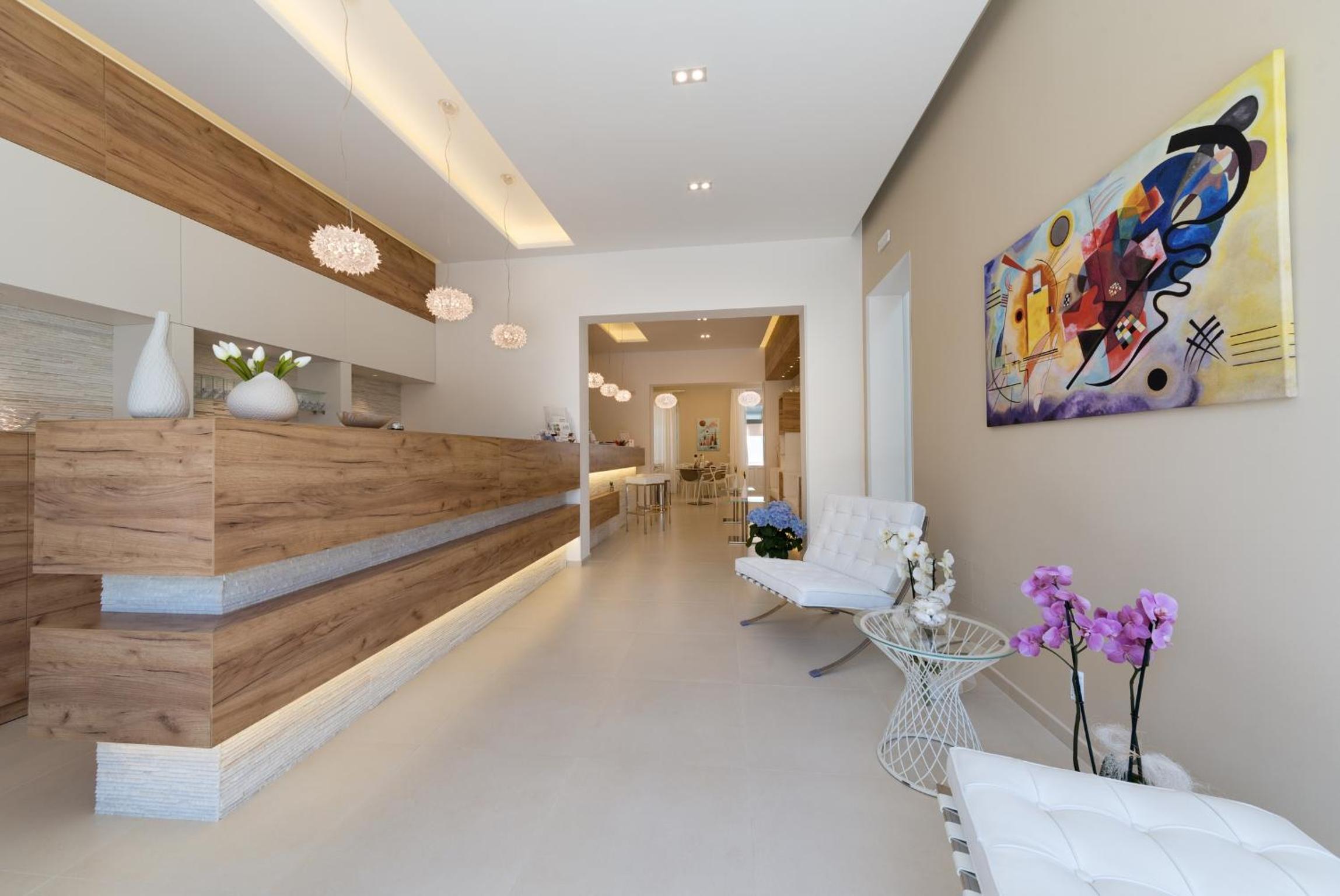 Artemide Hotel 8/50