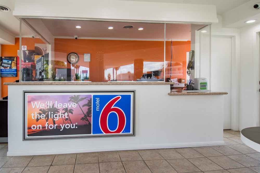 Motel6 San Bernardino, CA - Downtown 11/56
