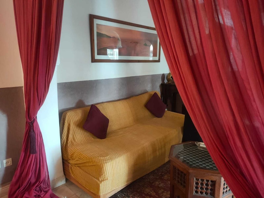 Riad Marelia 18/33