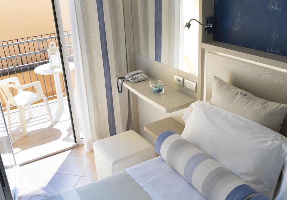 Hotel Vanni 12/39
