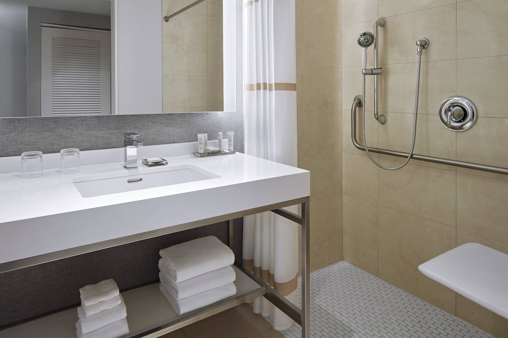 Halifax Marriott Harbourfront Hotel 14/44