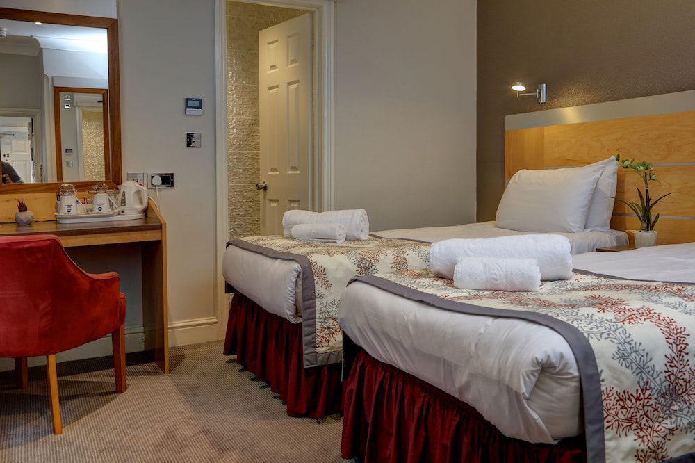 Spark by Hilton London Chiswick 26/45
