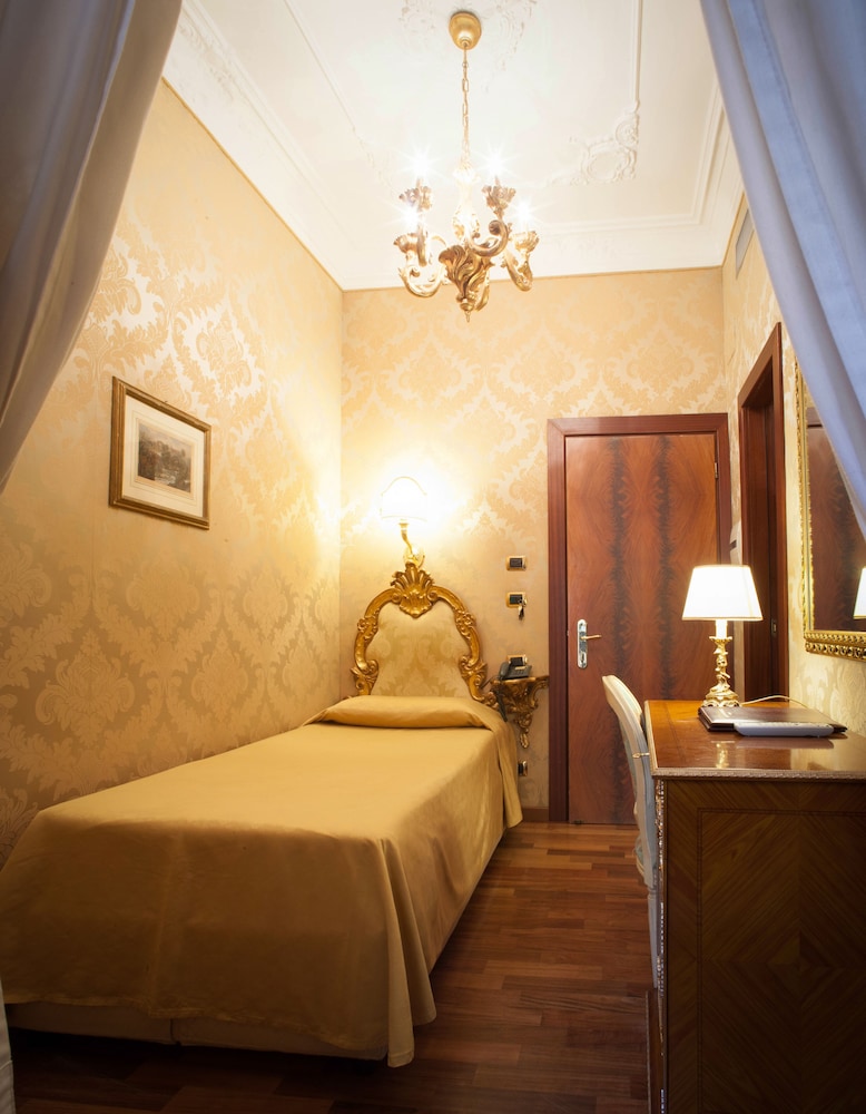 Des Epoques Hotel 20/63