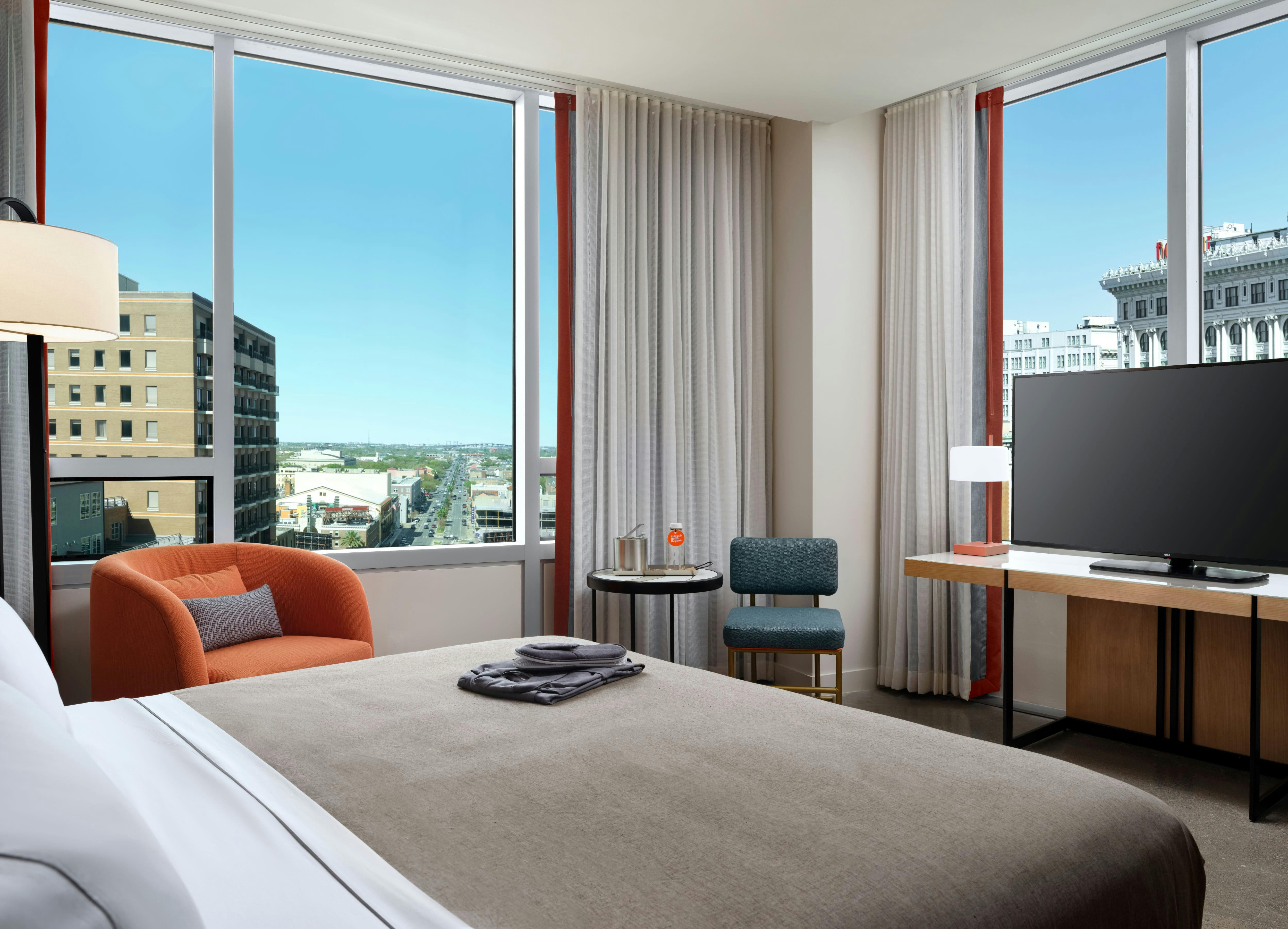 غرفة ركنية بسرير كينج، Canopy by Hilton New Orleans Downtown 2/3