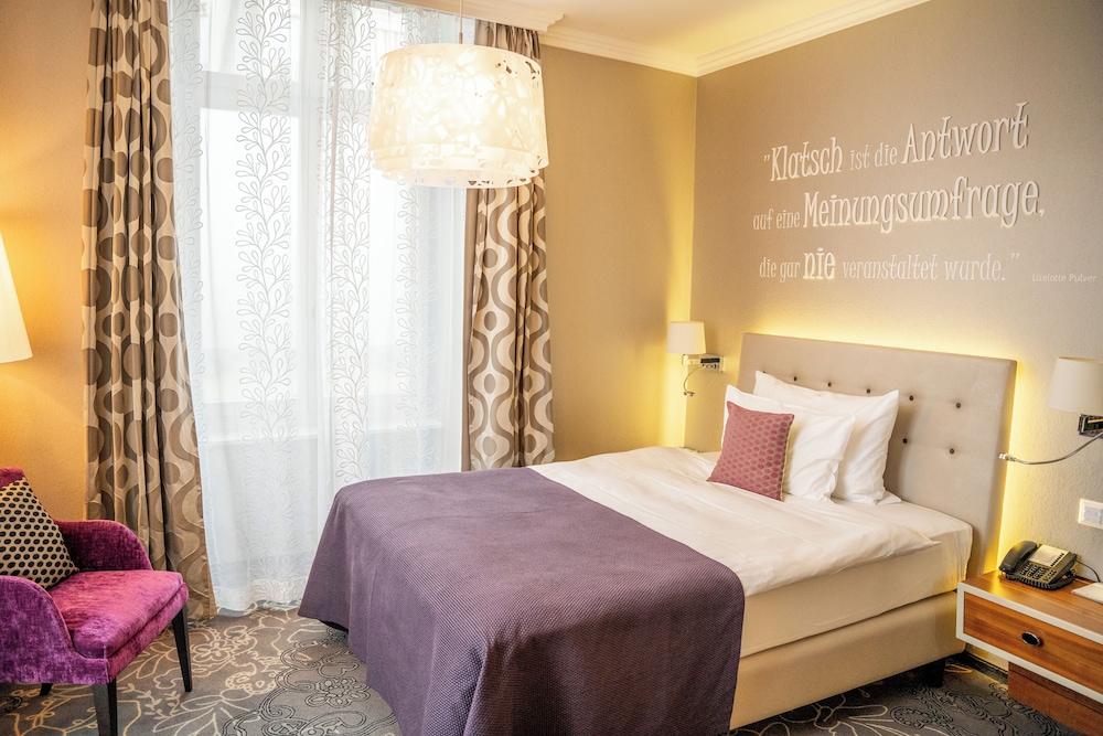 Style, Single, Queen Bed