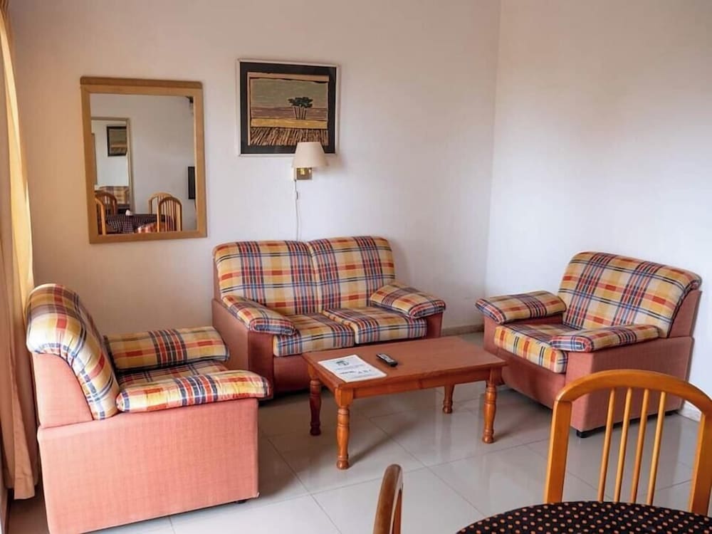 Cape Point Hotel 49/76