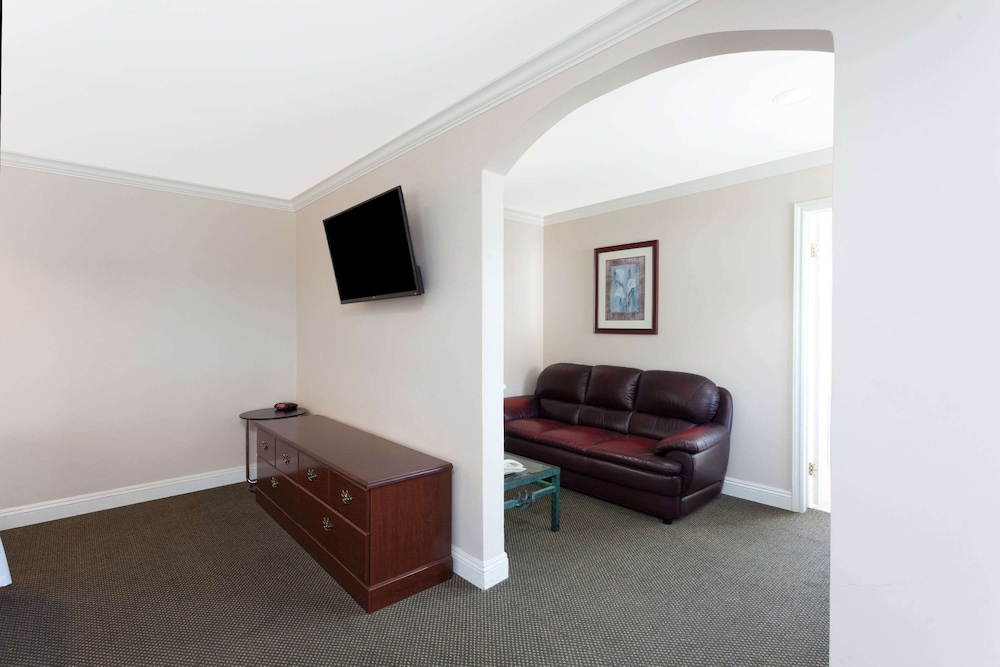 Knights Inn Downtown Los Angeles 46/57