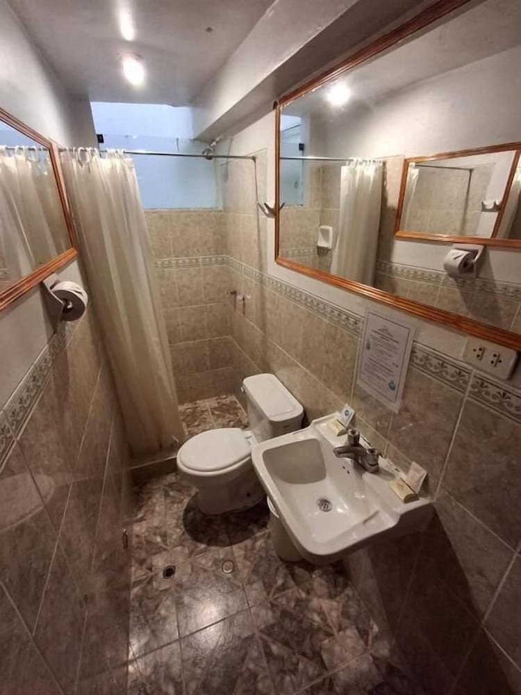 Andean Dreams Hotel 44/48