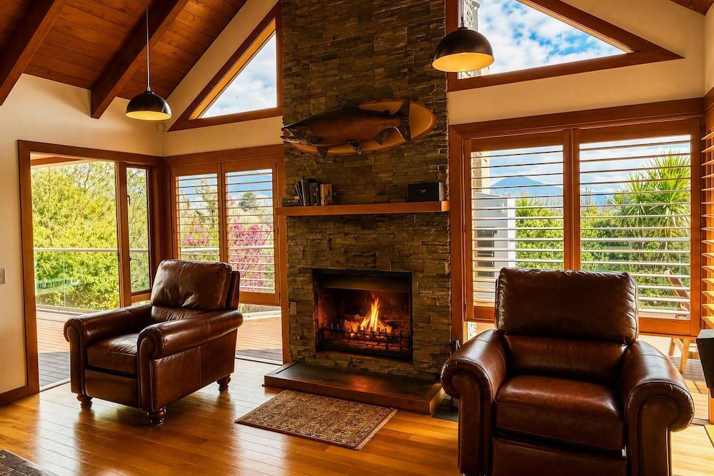 Tongariro Lodge 51/75