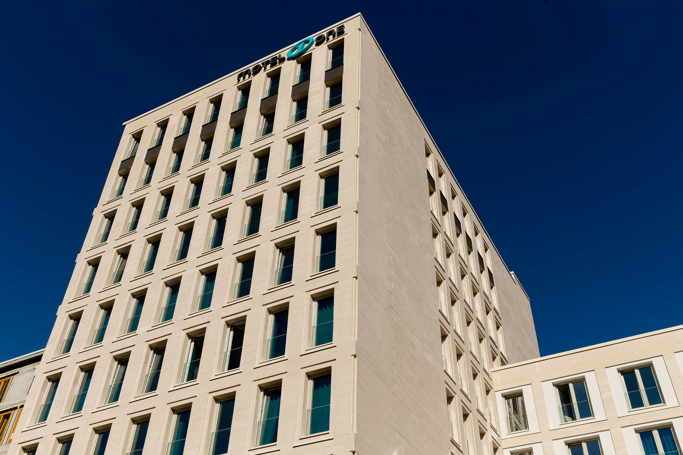 Motel One Freiburg 1/24