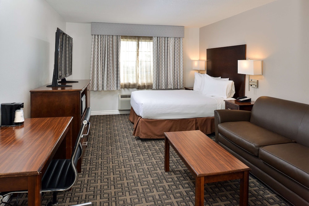 Best Western Kettleman City Inn & Suites 29/45