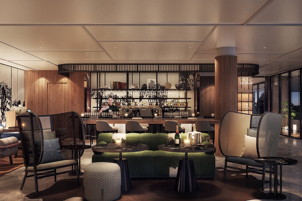 Courtyard by Marriott Phuket Town 24/40