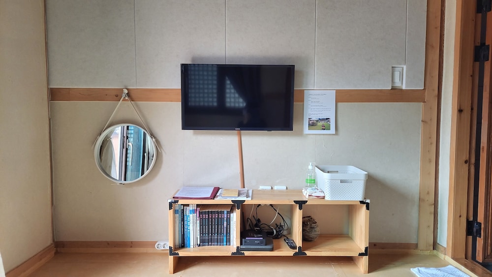 Hanok Hyeyum 30/50