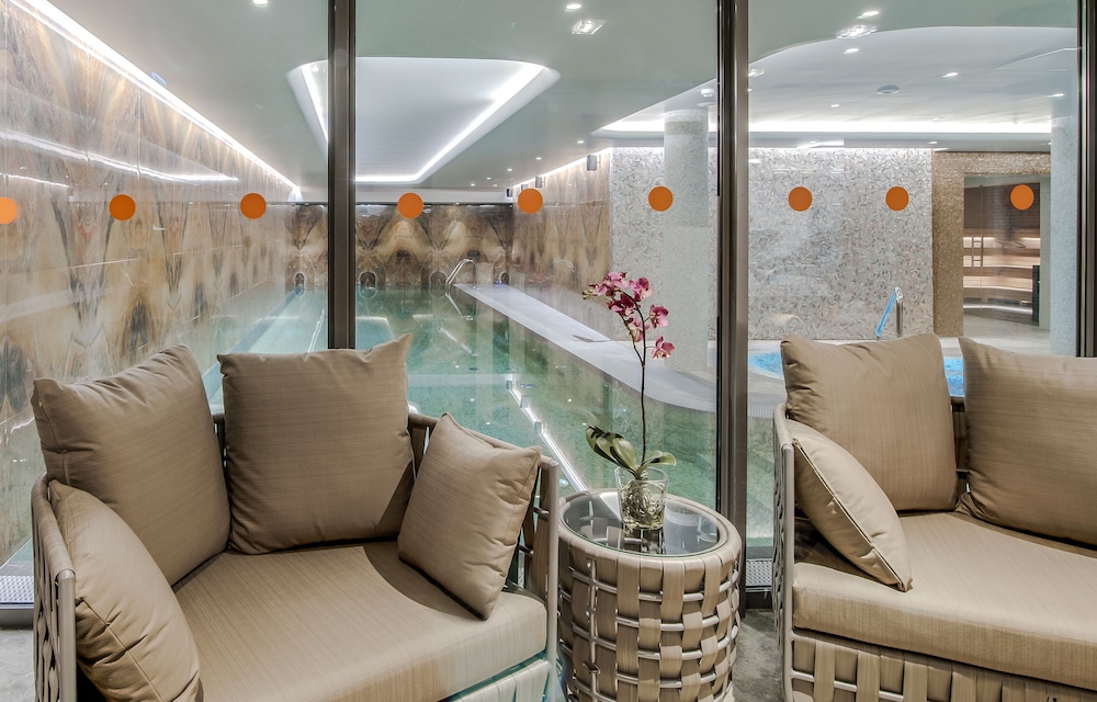 Grand Poet Hotel By Semarah 43/60