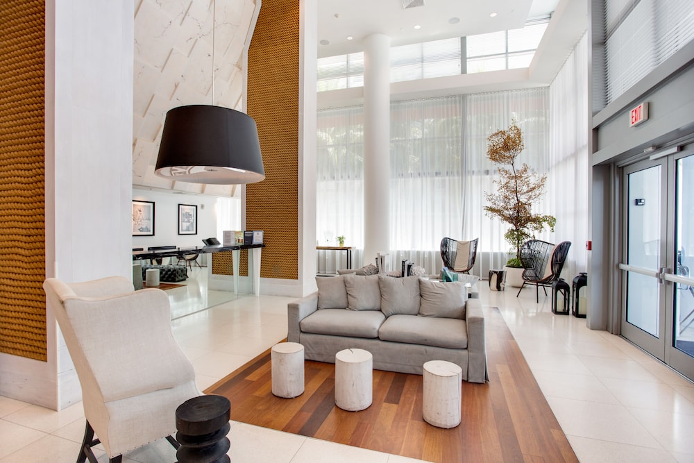 Miami Vacations Corporate Rentals - Monte Carlo 40/69