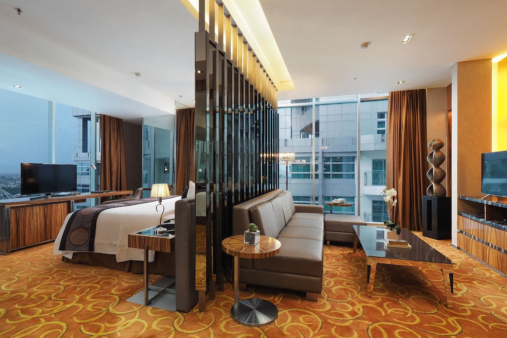 Cambridge Hotel Medan (ex Grand Swiss Belhotel Medan) 49/71