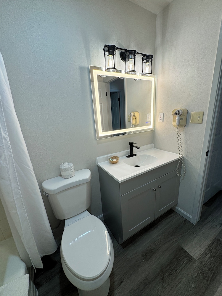 Quality Inn and Suites Jackson CA 40/45
