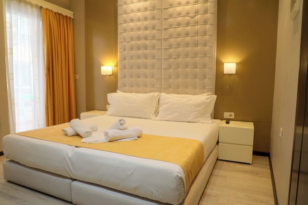 Hotel Strora 10/50