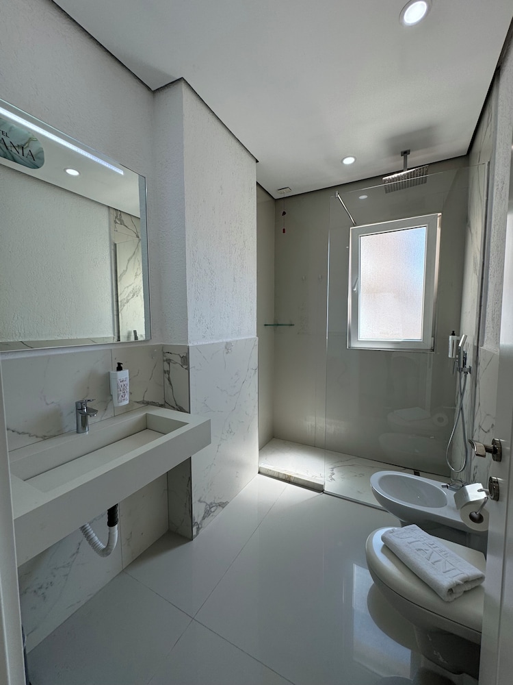 ADEA HOTEL 54/58