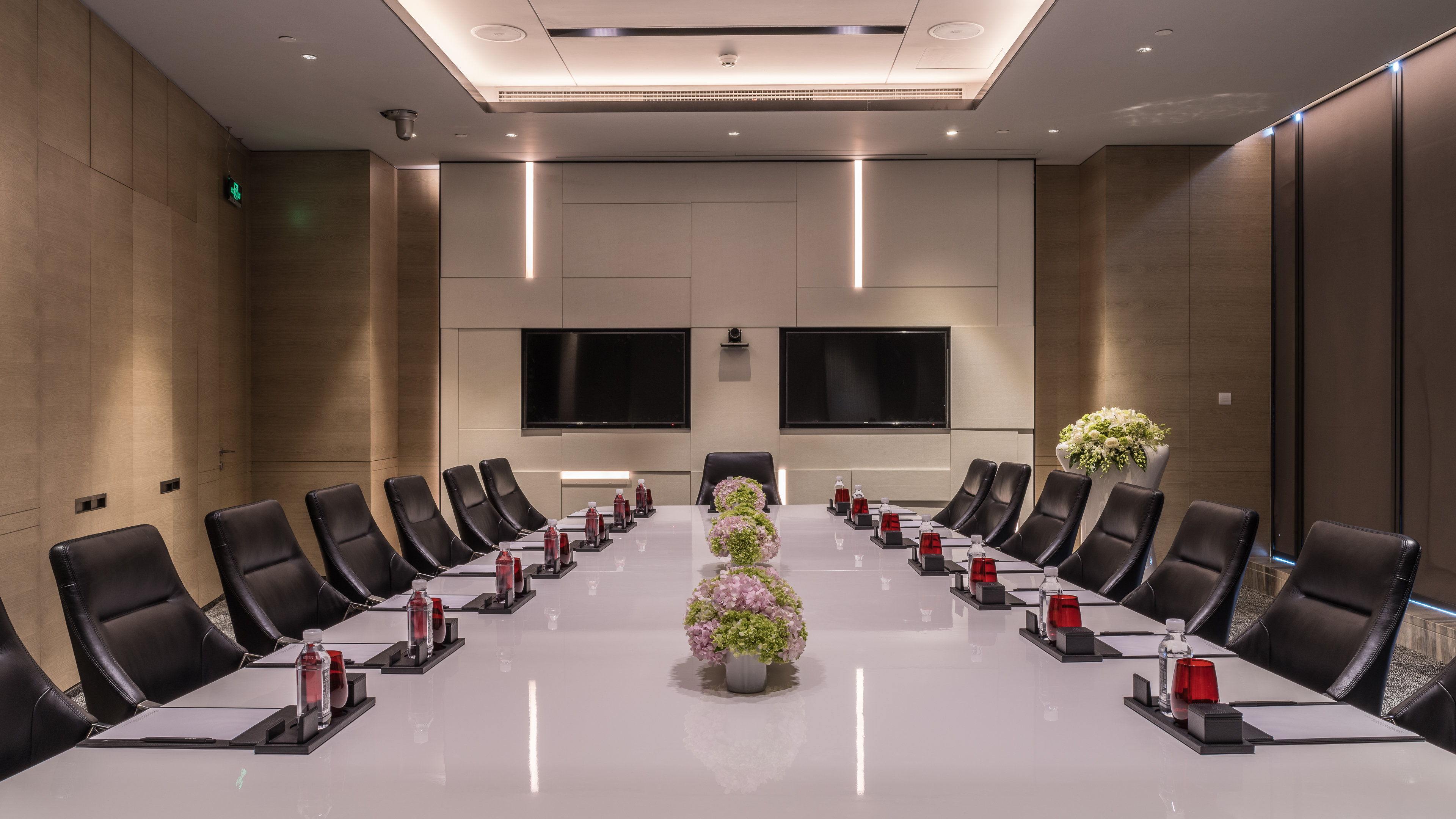 Intercontinental Beijing Sanlitun 66/78