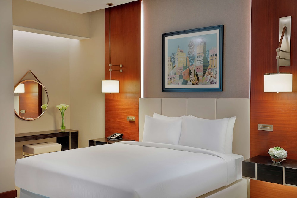 SUPERIOR, STUDIO, KING BED