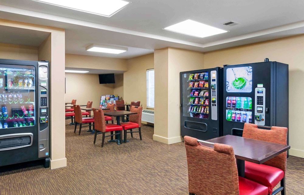 Extended Stay America- Kansas City - Overland Park - Metcalf 39/53