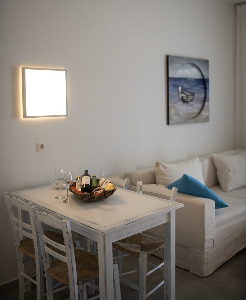 Niriides Hotel 29/47
