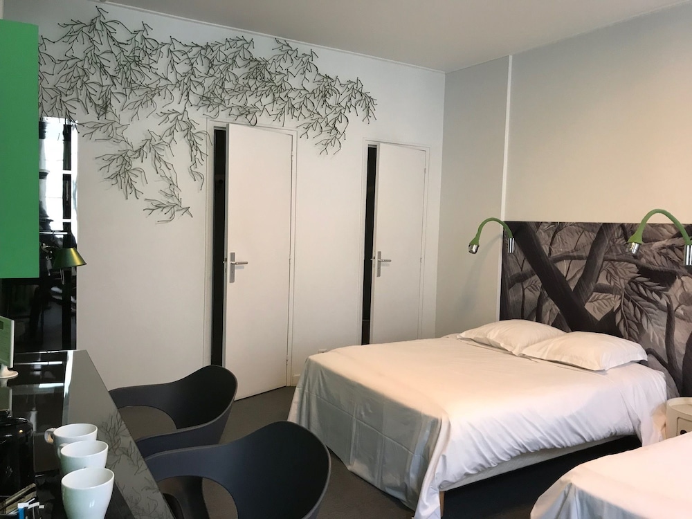 Hôtel Continental 16/32