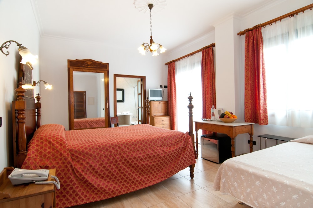 Hotel Segles 44/74