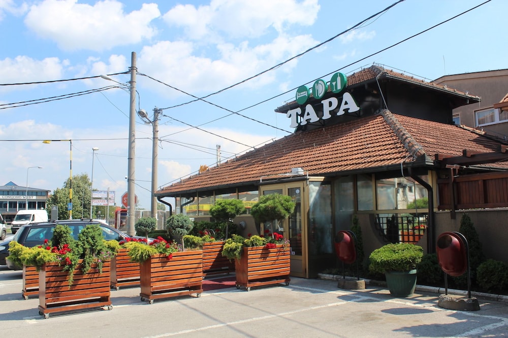 Guesthouse Tara 2/25
