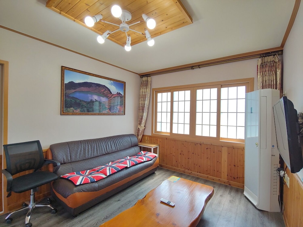 Gyul House 18/29