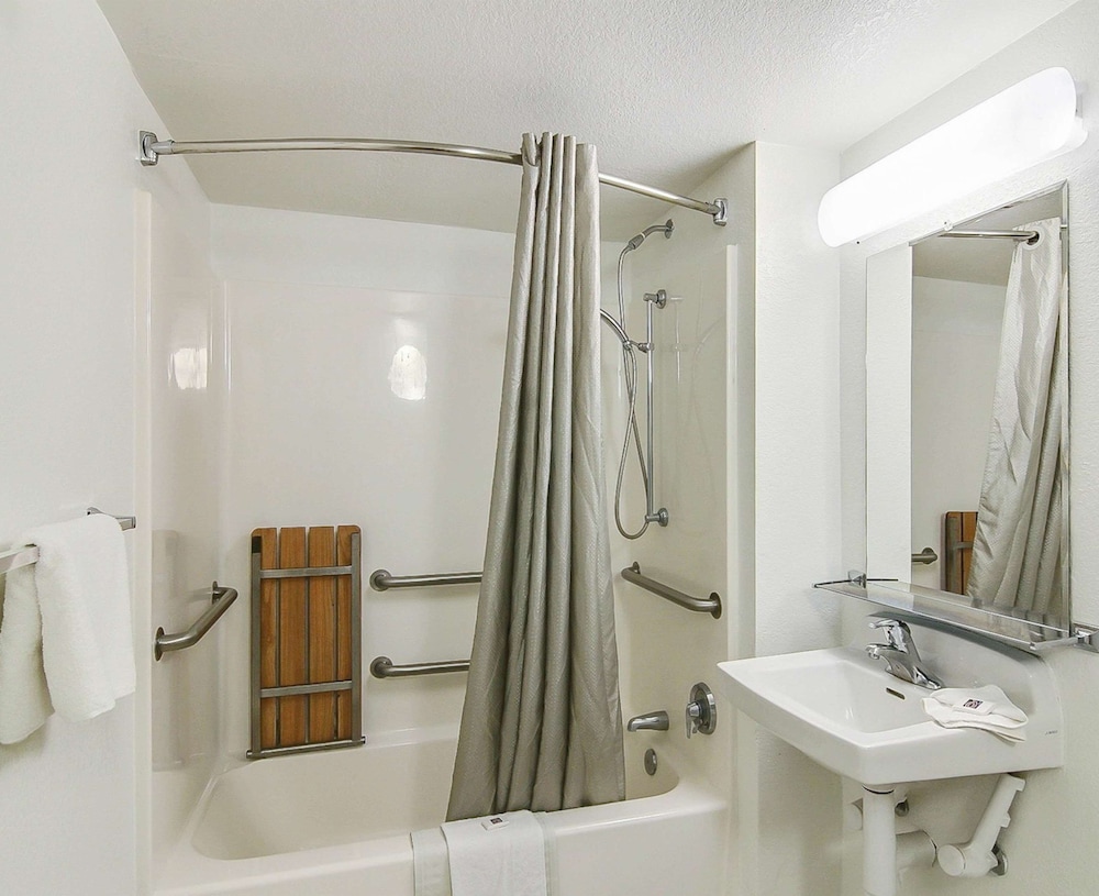 Motel6 Buellton, CA - Solvang Area 34/37