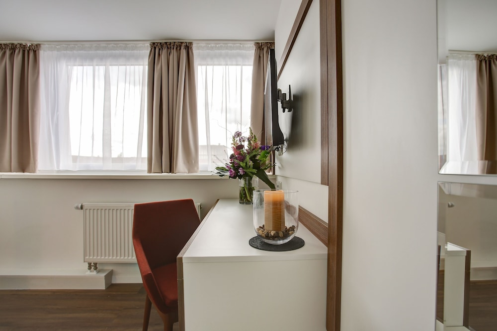 INA Boutique 030 Hannover-City 34/42