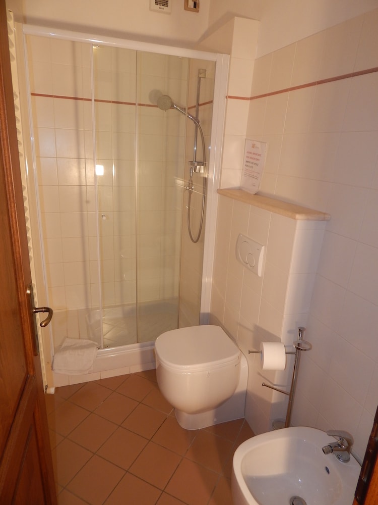 2 Bedrooms, Apartment, 2 Double Beds, 2 Bathrooms, Sofa، Fullino Nero 6/7