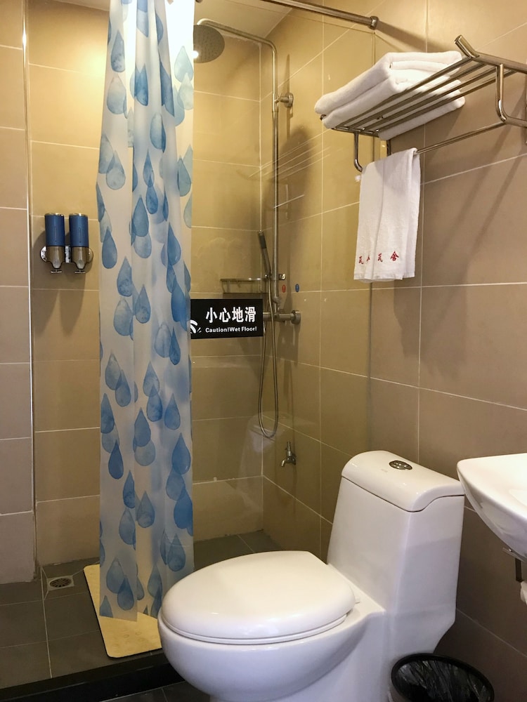 Travelling With Hotel Long Ji Ping An 38/41