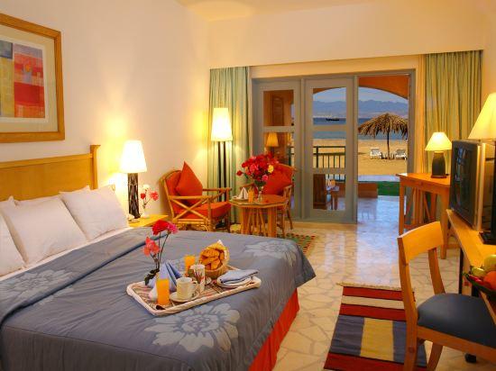 Standard, Pool and Sea View