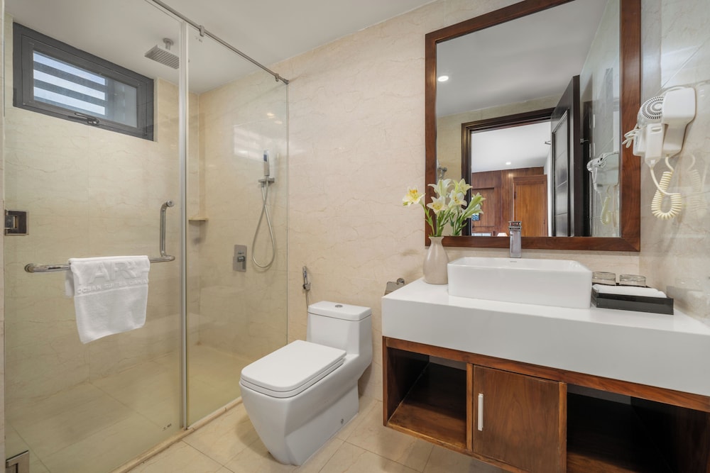 Yarra Ocean Suites Danang 58/58